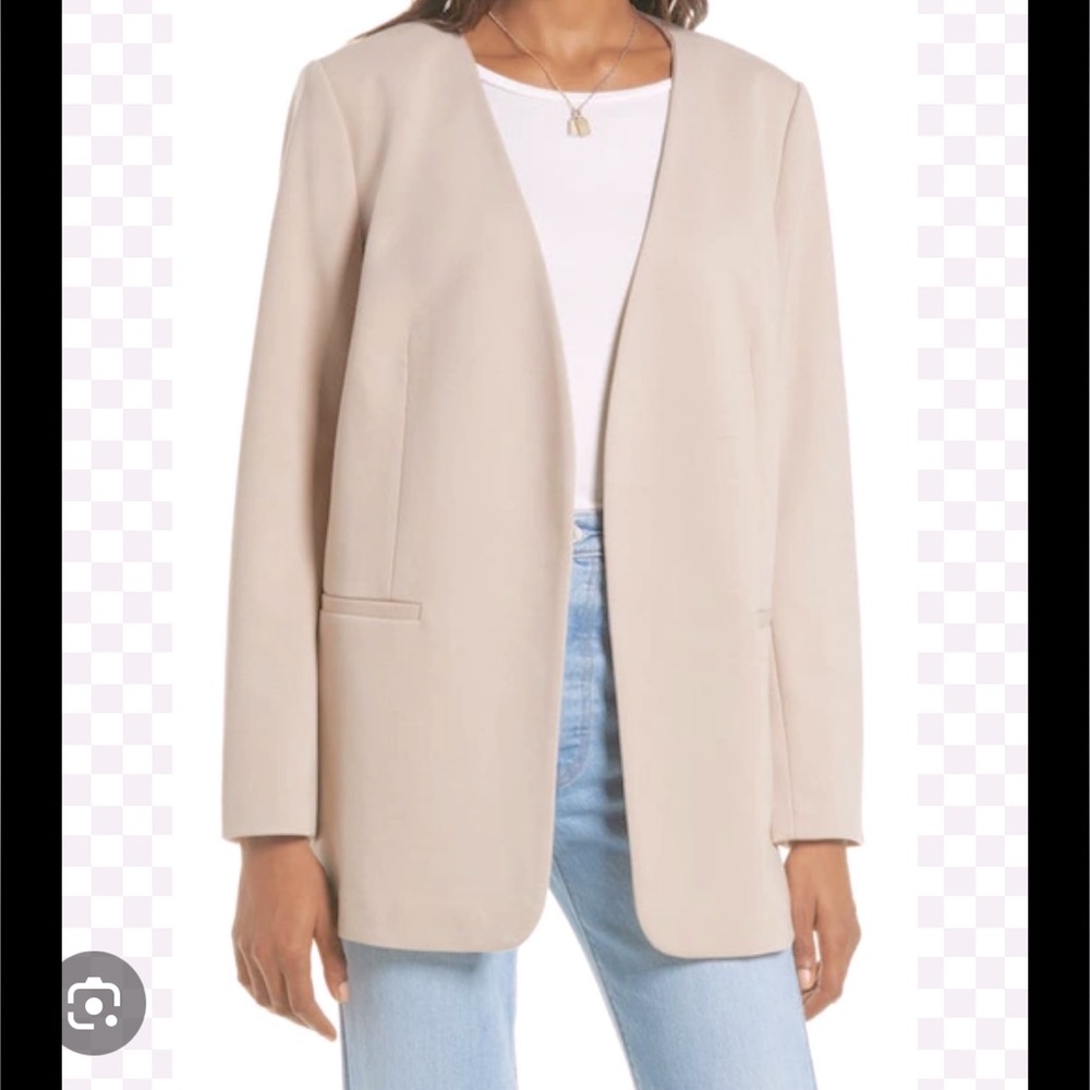 Treasure & Bond Collarless Blazer